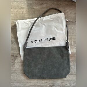 Betsy Slouch Tote in Stone